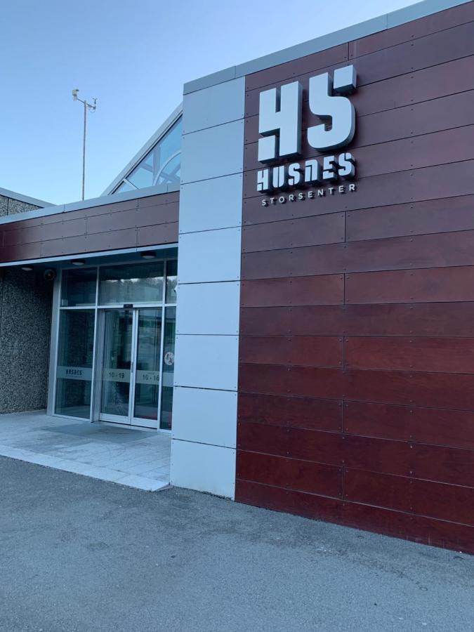 Husnes Sentrum Hotell Eksteriør billede